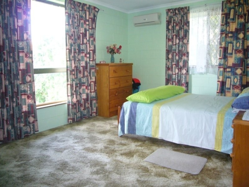 11 Hillside Drive, Grasstree Beach QLD 4740