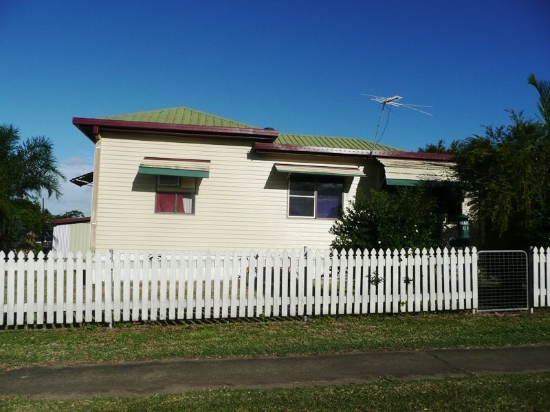 64 Beach Road, Sarina QLD 4737