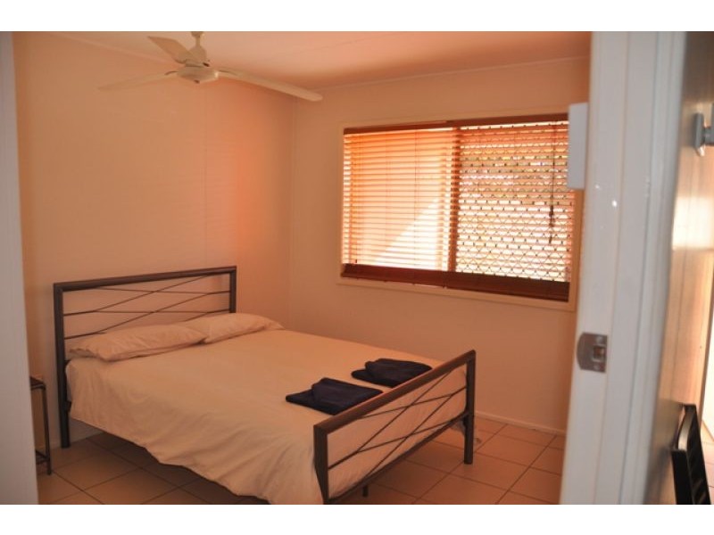 3/21 Owen Jenkins Drive, Sarina Beach QLD 4737