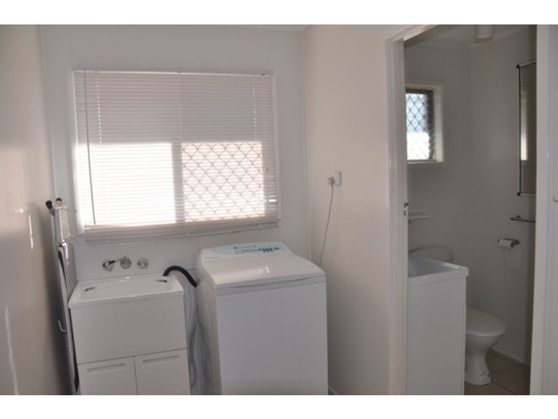 3/21 Owen Jenkins Drive, Sarina Beach QLD 4737