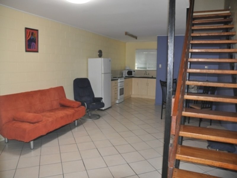 1/64 Carlyle Street, Mackay QLD 4740