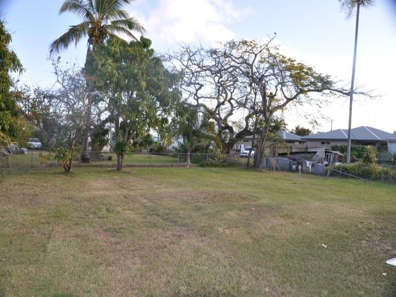 24 Creek Street, North Mackay QLD 4740