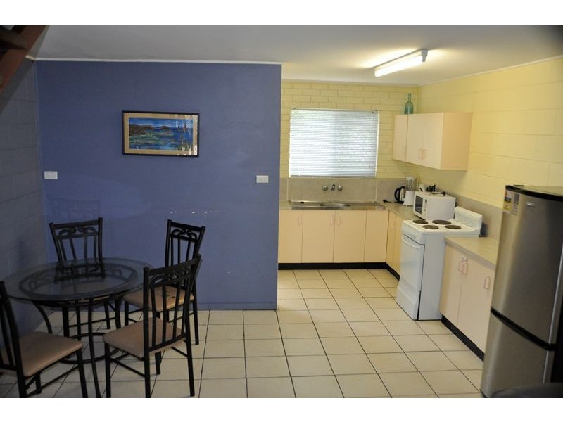 6/64 Carlyle Street, Mackay QLD 4740