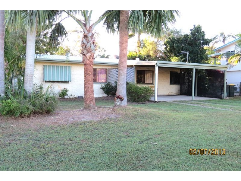 18 Stott Street, Bucasia QLD 4750