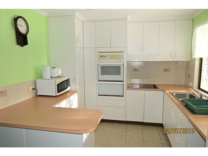 18 Stott Street, Bucasia QLD 4750