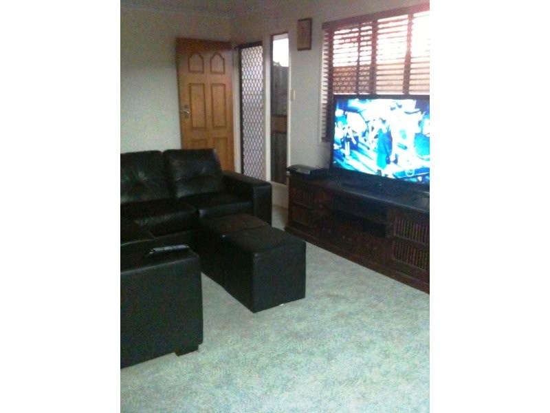 8 Bernborough Avenue, Ooralea QLD 4740