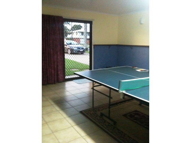 8 Bernborough Avenue, Ooralea QLD 4740