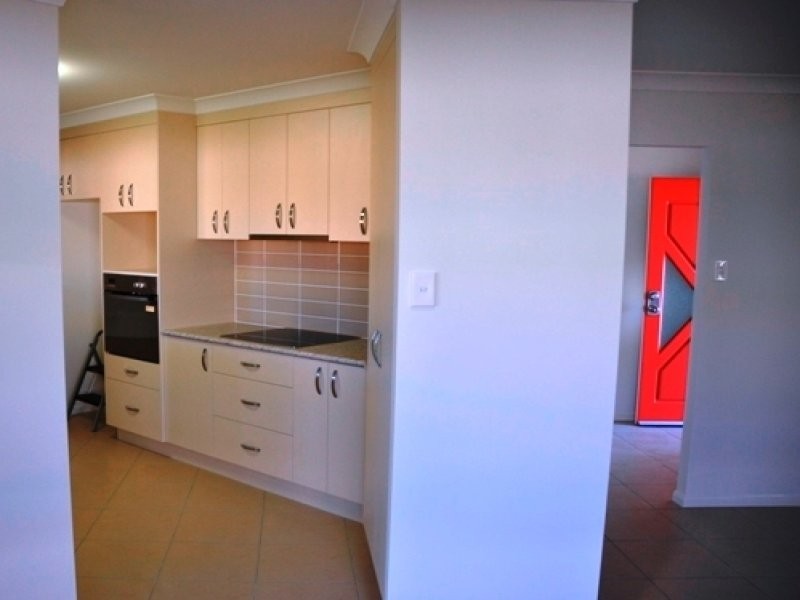 2 Webb Court, Rural View QLD 4740