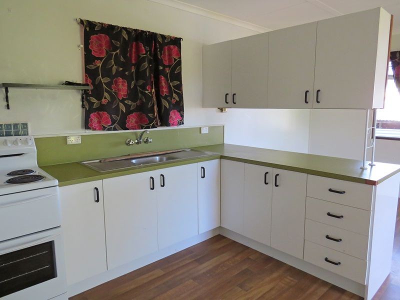 6 Camilleri Street, Eimeo QLD 4740