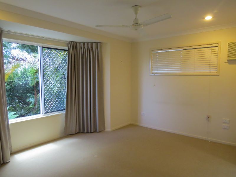 1/2 Dustwill Street, Eimeo QLD 4740