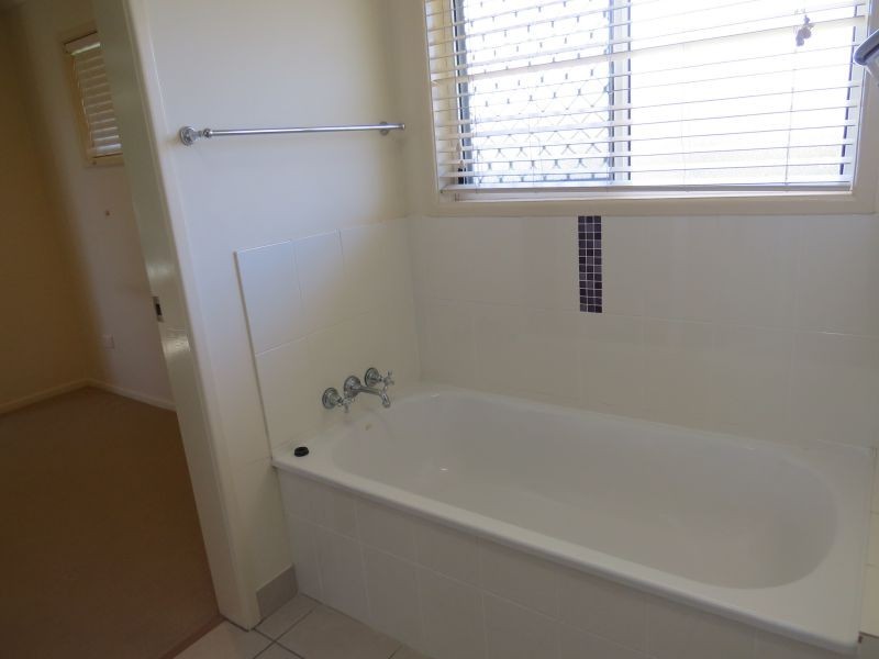 1/2 Dustwill Street, Eimeo QLD 4740