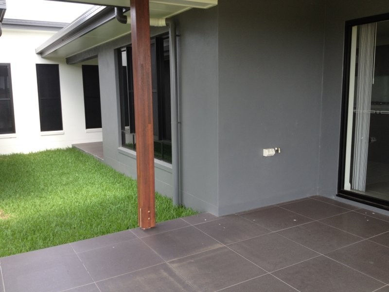 4 Camellen Street, Rural View QLD 4740