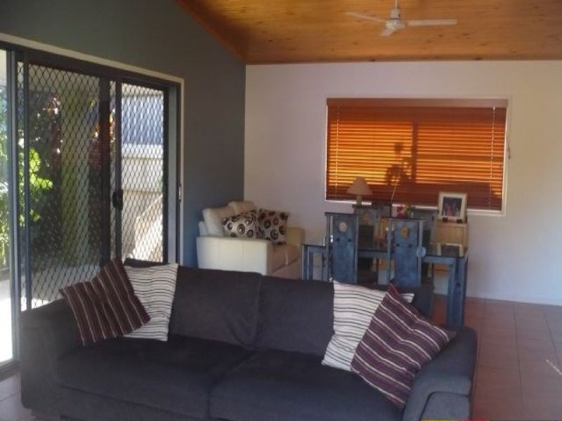 10 Friarbird Avenue, Blacks Beach QLD 4740