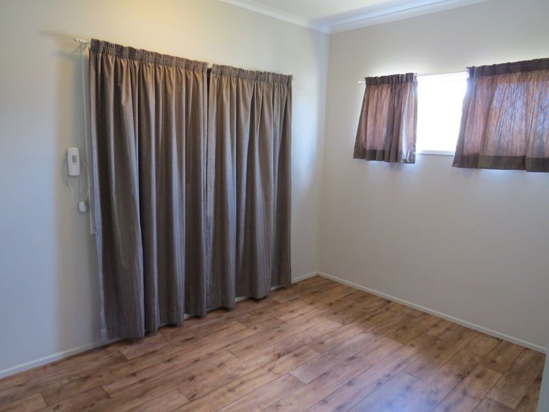 4 Lillee Street, Glenella QLD 4740