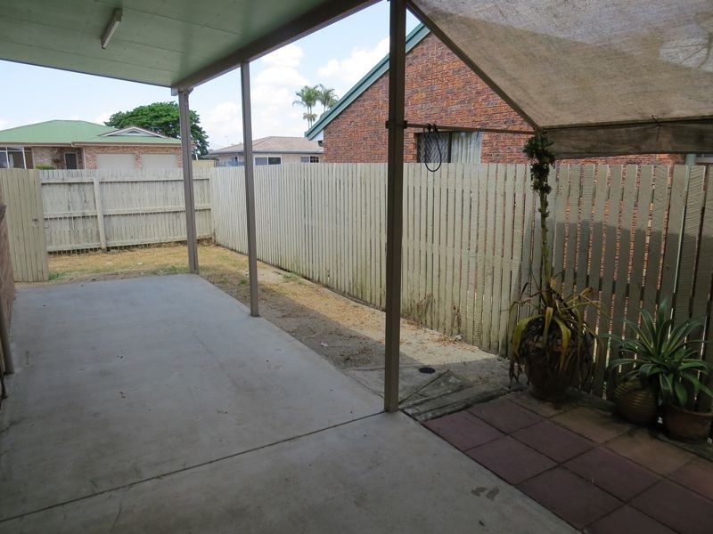 4 Lillee Street, Glenella QLD 4740