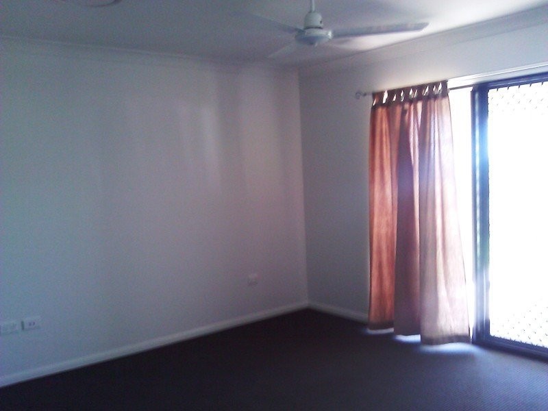 15 Primavera Boulevard, Beaconsfield QLD 4740
