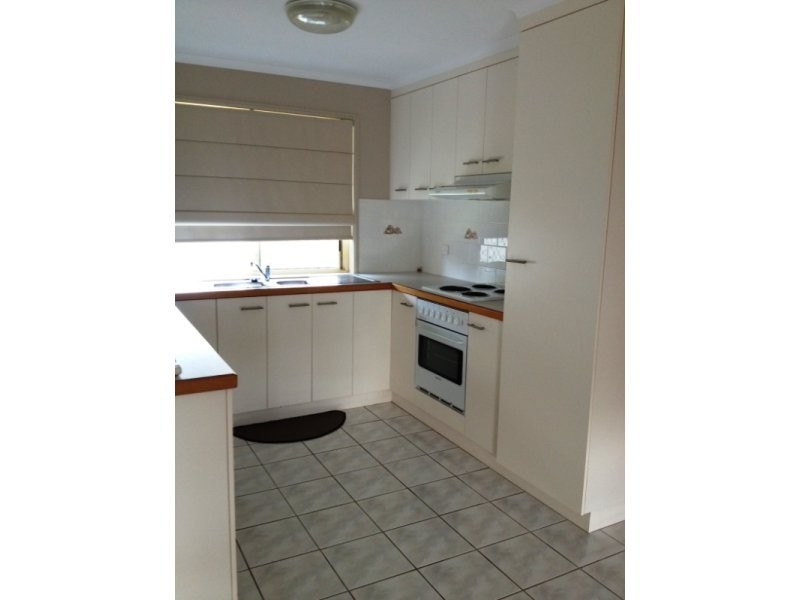 2/61 Edward Street, South Mackay QLD 4740