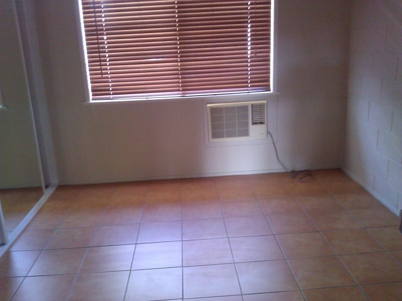 2/8 Hart Street, South Mackay QLD 4740