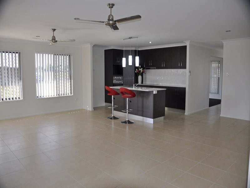 77 Oldmill Drive, Beaconsfield QLD 4740