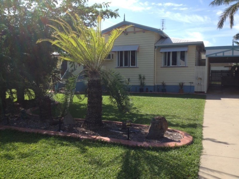 17 Douglas Street, West Mackay QLD 4740