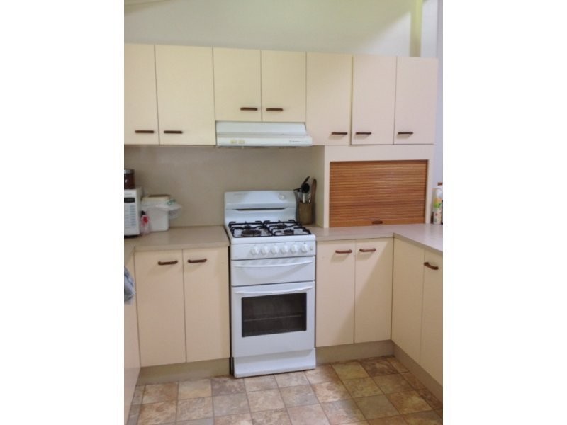 17 Douglas Street, West Mackay QLD 4740