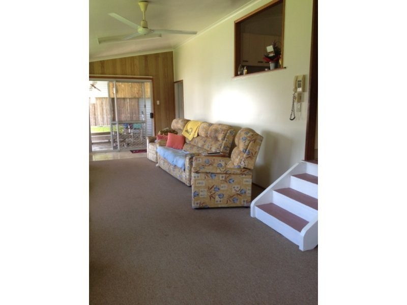 17 Douglas Street, West Mackay QLD 4740