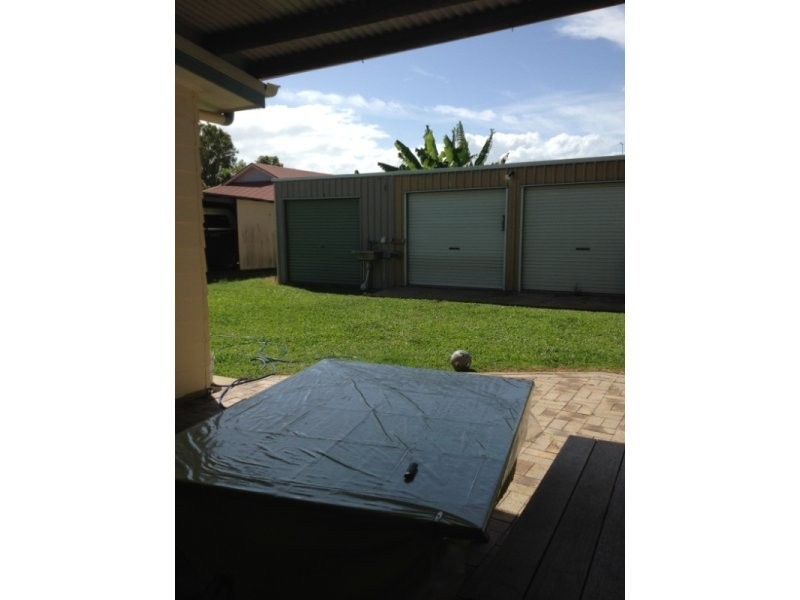 17 Douglas Street, West Mackay QLD 4740