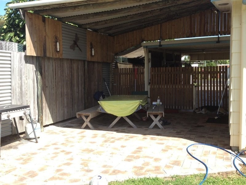 17 Douglas Street, West Mackay QLD 4740