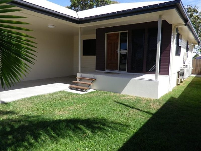 2/16 Sophia Street, Mackay QLD 4740