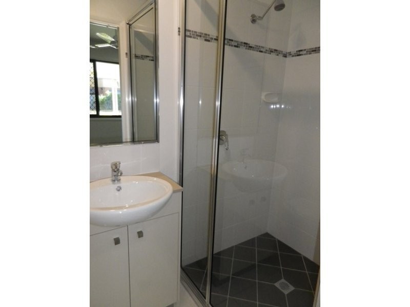 1/16 Sophia Street, Mackay QLD 4740