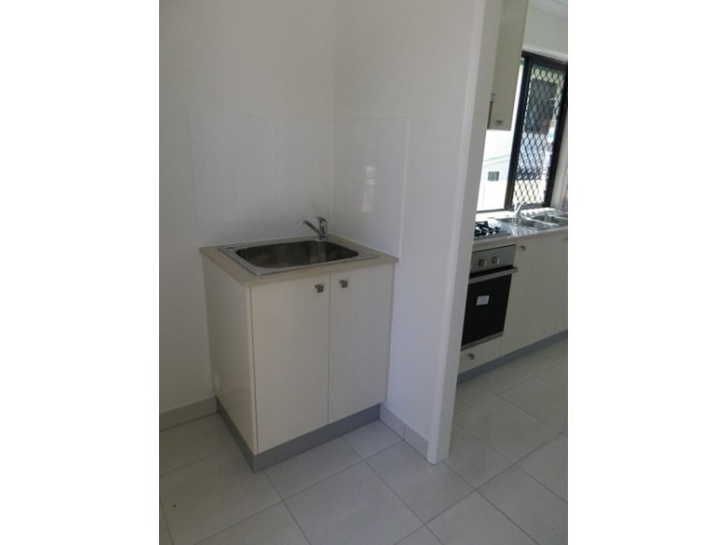 1/16 Sophia Street, Mackay QLD 4740