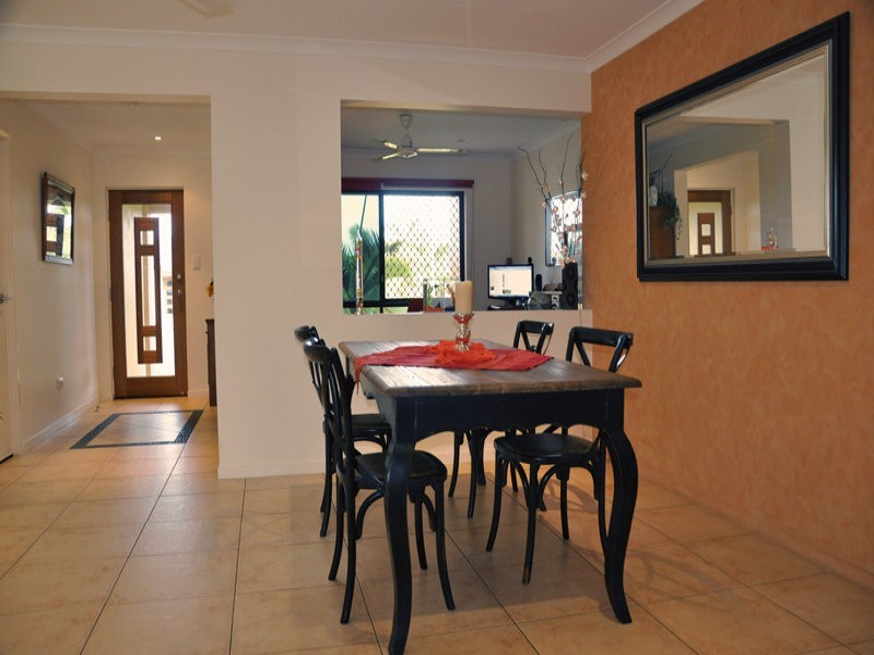 8 Companion Way, Shoal Point QLD 4750