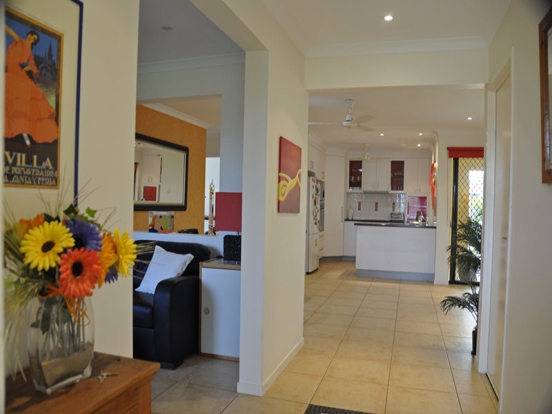 8 Companion Way, Shoal Point QLD 4750