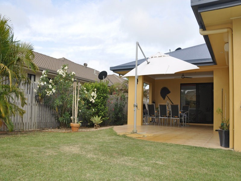 8 Companion Way, Shoal Point QLD 4750