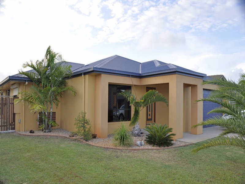 8 Companion Way, Shoal Point QLD 4750