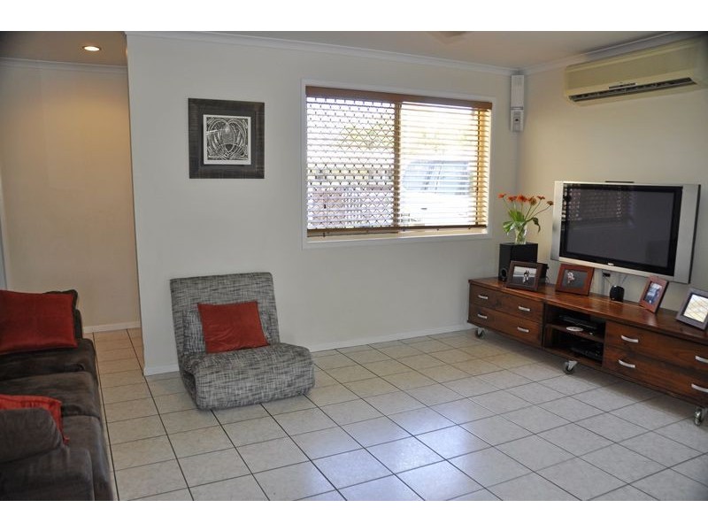 33 Cassia St, Beaconsfield QLD 4740