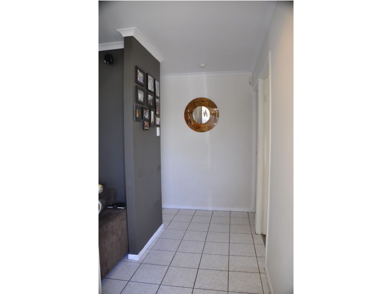 33 Cassia St, Beaconsfield QLD 4740