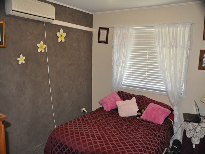 30 McCool St, Moranbah QLD 4744