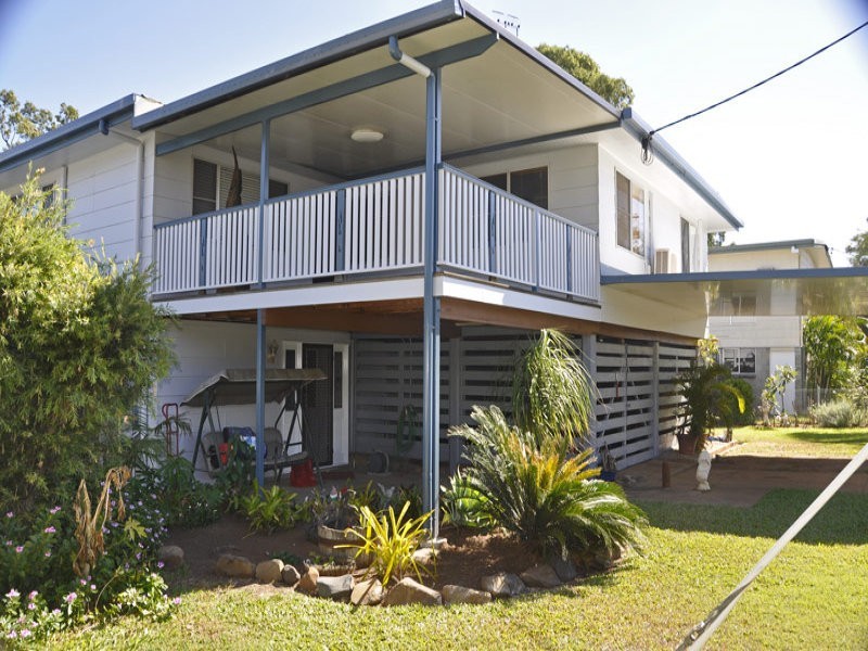 30 McCool St, Moranbah QLD 4744