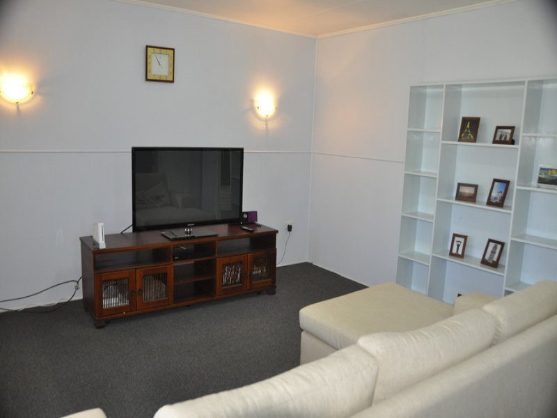 25918 Peak Downs Hwy, Alexandra QLD 4740