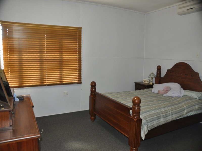 25918 Peak Downs Hwy, Alexandra QLD 4740