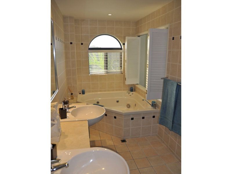 4/19 East Point Drv, Mackay Harbour QLD 4740