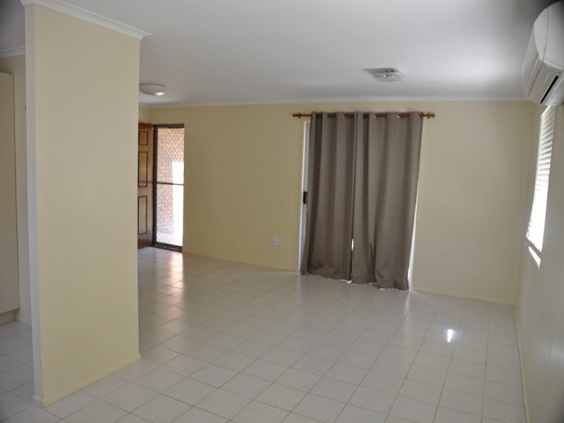 1 Albert Crt, Andergrove QLD 4740