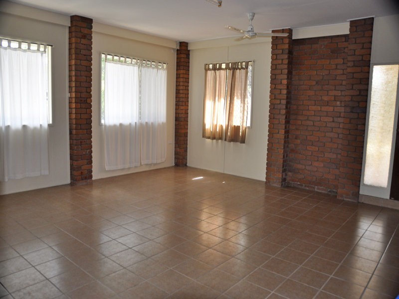 1 Albert Crt, Andergrove QLD 4740