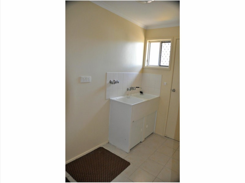 1 Albert Crt, Andergrove QLD 4740