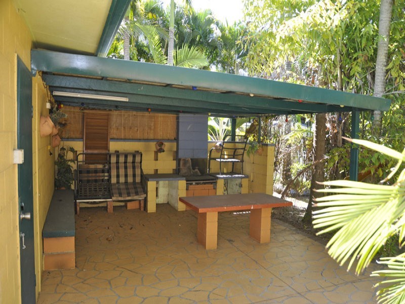 52 Scott St, South Mackay QLD 4740