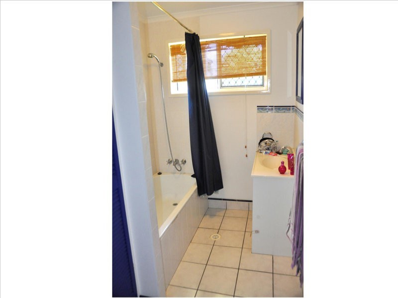 7 Dane St, Walkerston QLD 4751