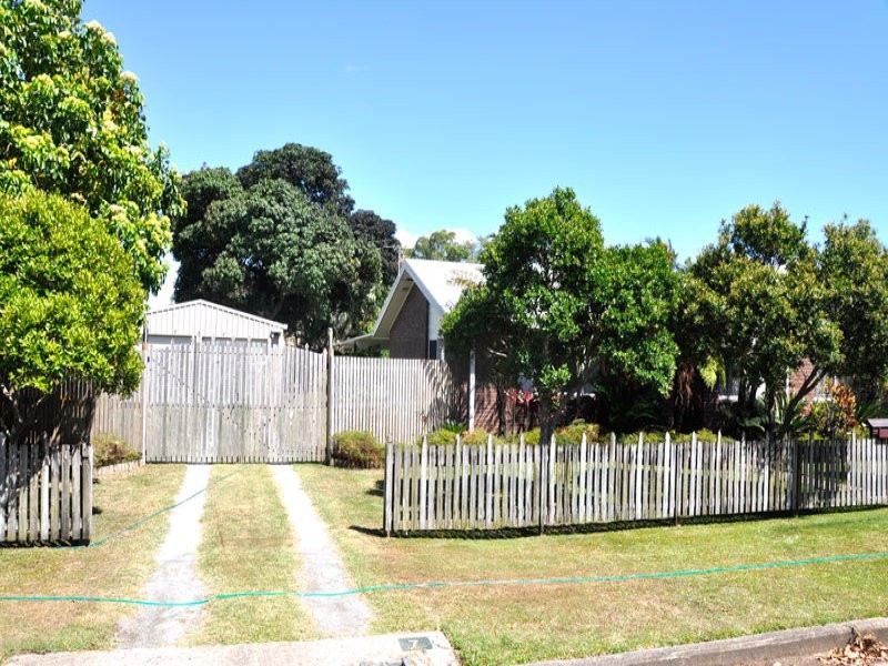 7 Dane St, Walkerston QLD 4751