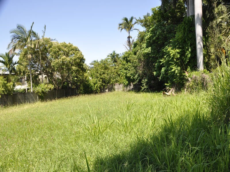 320 Shoal Point Road, Shoal Point QLD 4750
