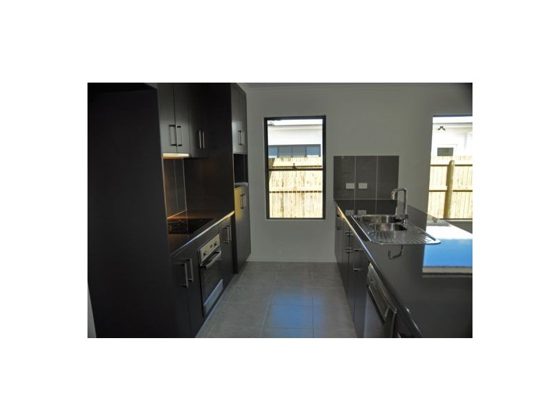 30 Hastings St, Ooralea QLD 4740